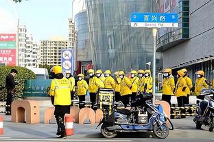 节目效果100分评分6.3！杰克逊半场：3过人0成功 8地面对抗1成功